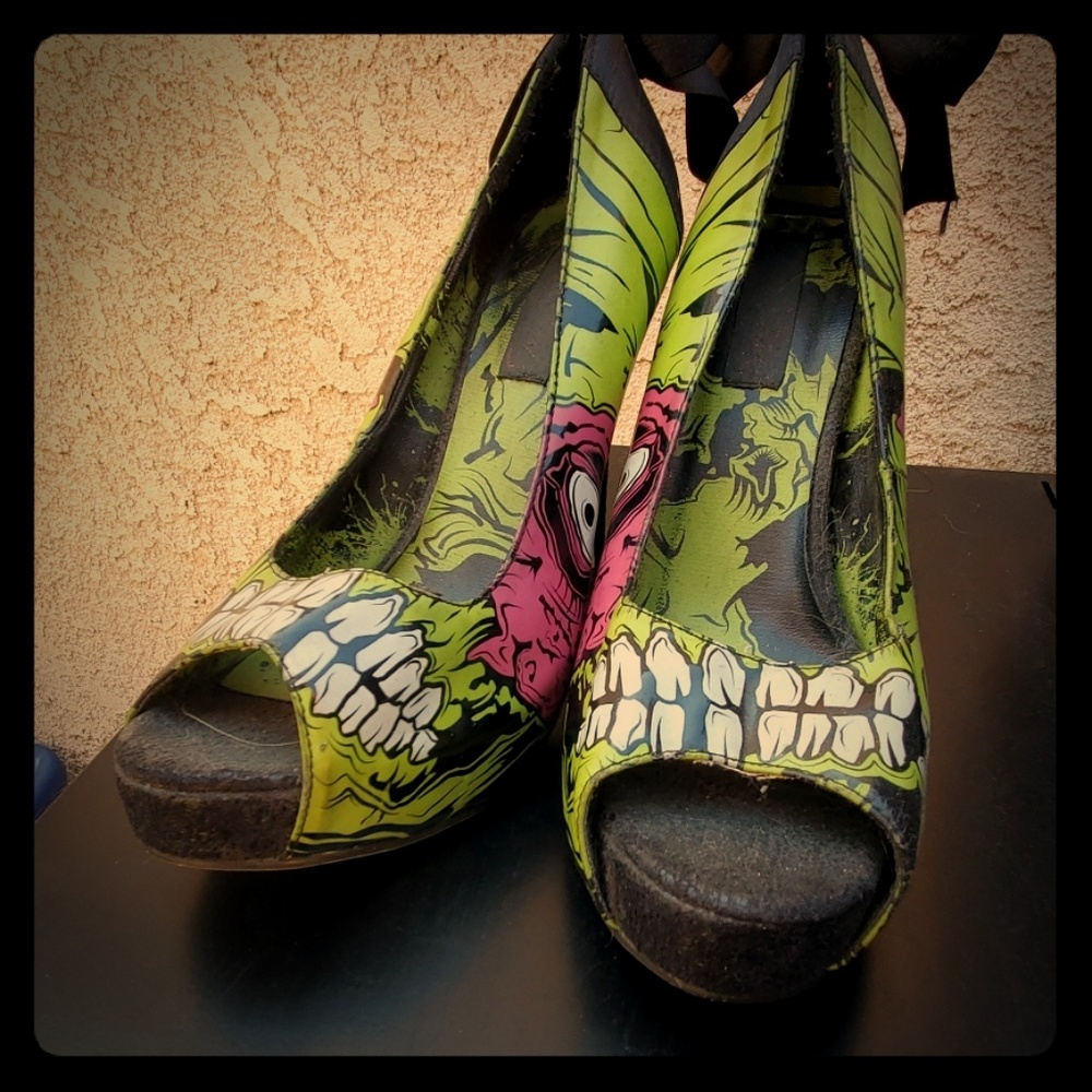 Shoes
